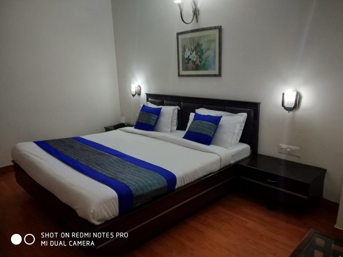 Elm Tree Amritsar Hotel Exterior photo